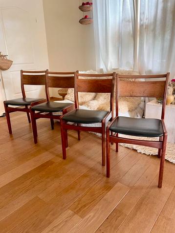 Prachtige complete set 4 jaren 70 design stoelen palissander beschikbaar voor biedingen