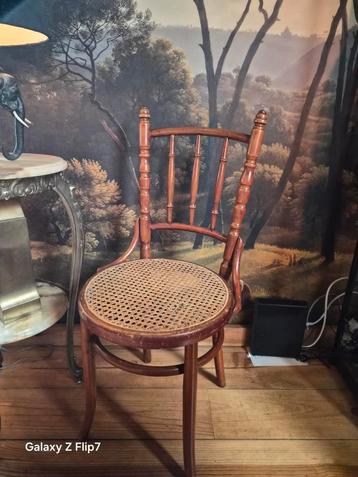 Aangeboden: THONET FISCHEL Bistro Stoel. beschikbaar voor biedingen