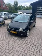 Renault Twingo 1.2 16V nieuwe apk, Auto's, Voorwielaandrijving, 4 cilinders, 4 stoelen, Zwart