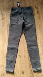 Nieuwe dames skinny jeans spijkerbroek maat s/m, Nieuw, Grijs, W30 - W32 (confectie 38/40), Ophalen of Verzenden