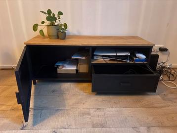 TV Meubel beschikbaar voor biedingen