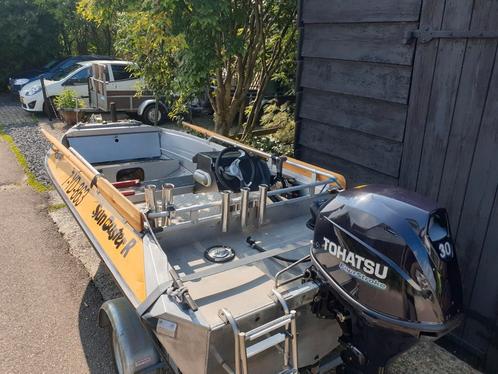 Aluminium visboot Buster Sunbuster R, Watersport en Boten, Vis- en Consoleboten, 10 tot 30 pk, 3 tot 6 meter, Benzine, Buitenboordmotor