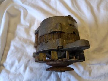 Dynamo Mitsubishi 12 Volt,  AH2035M, o.a voor tractor beschikbaar voor biedingen