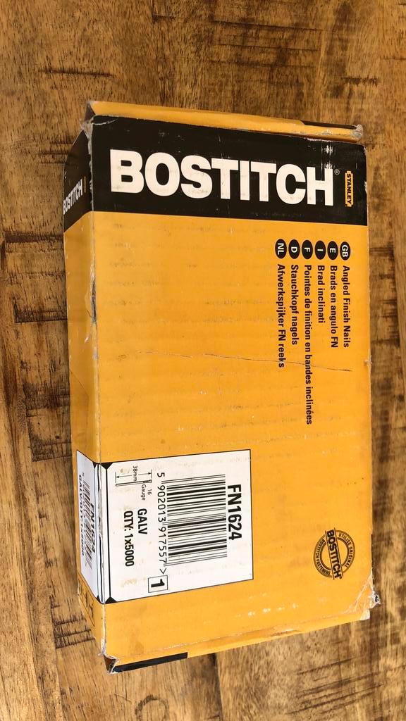 Brads /afwerknagels Paslode, Bostitch - RVS & gegalv, Doe-het-zelf en Verbouw, IJzerwaren en Bevestigingsmiddelen, Nieuw, Ophalen of Verzenden