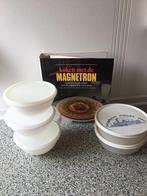 Tupperware jaren zeventig met magnetron kookboek, Huis en Inrichting, Keuken | Tupperware, Ophalen of Verzenden, Zo goed als nieuw