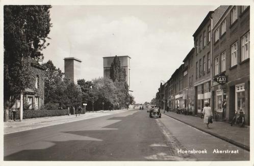Hoensbroek, Akerstraat. Gemeente Heerlen., Verzamelen, Ansichtkaarten | Nederland, Gelopen, Limburg, 1940 tot 1960, Verzenden