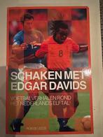 Schaken met Edgar Davids - Voetbalverhalen, Ophalen of Verzenden, Zo goed als nieuw, Balsport