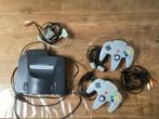Nintendo 64, Spelcomputers en Games, Spelcomputers | Nintendo 64, Ophalen of Verzenden, Gebruikt, Met 2 controllers