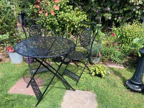 Gietijzeren bistrosetje inklapbaar heel bijzondere set, Tuin en Terras, Tuinsets en Loungesets, Gebruikt, Overige materialen, 2 zitplaatsen