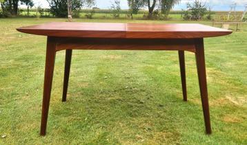 Vintage, design eettafel "Milaan" Louis van Teeffelen  beschikbaar voor biedingen