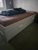 Bed met flinke lades 140x200, Gebruikt, 140 cm, Ophalen, Tweepersoons