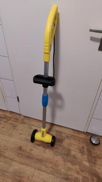 Gloria voegenborstel beschikbaar voor biedingen