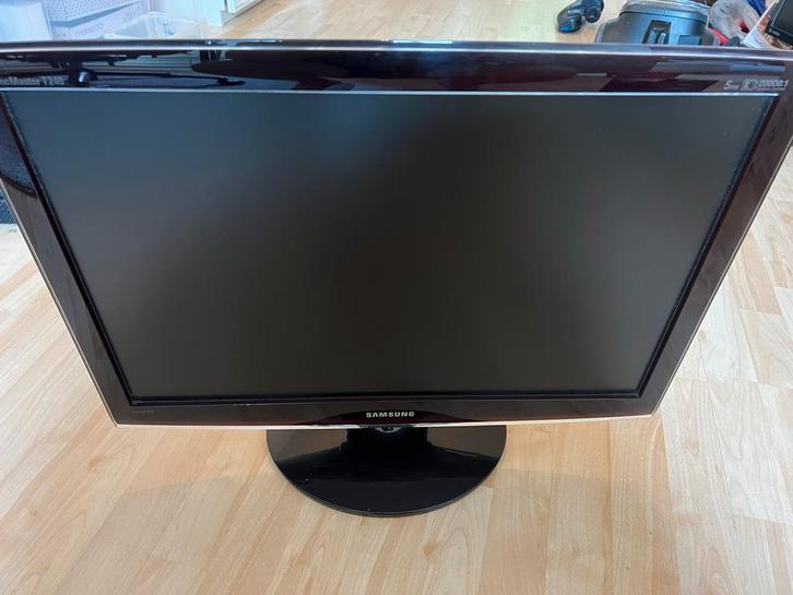 Samsung SyncMaster T240 24 inch Monitor, Computers en Software, Monitoren, Gebruikt, 60 Hz of minder, HDMI, Gaming, Hoofdtelefoonaansluiting