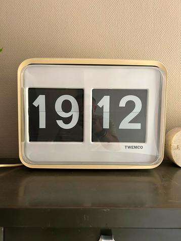 Zeer zeldzame XXL vintage TWEMCO model T 95 flipklok beschikbaar voor biedingen