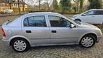Opel Astra 1.6 I 16V 2000 5D, Auto's, 47 €/maand, Origineel Nederlands, Te koop, Zilver of Grijs