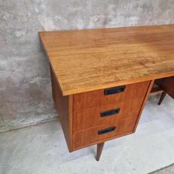 Strak vintage bureau teak fineer jaren 60 - afbeelding 4