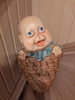 laven efteling baby in mand, Ophalen of Verzenden, Zo goed als nieuw, Beeldje of Poppetje
