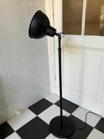 Mooie staande lamp vloerlamp met afstandsbediening - zgan beschikbaar voor biedingen