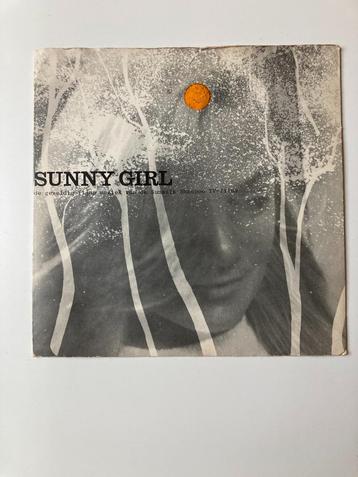 Sunny Girl: de geweldig-fijne muziek van de Sunsilk Shampoo beschikbaar voor biedingen