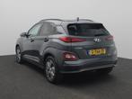 Hyundai Kona EV Premium 64 kWh | Airco | Navigatie | Achteru, Auto's, Hyundai, Origineel Nederlands, Te koop, Zilver of Grijs