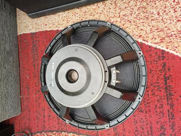 Electro Voice 18 inch woofer. 400 Watts RMS. 1600 Watts piek beschikbaar voor biedingen