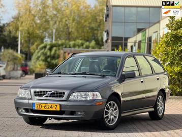 Volvo V40 1.8 Europa | Automaat | Leder stoelen| Parkeersens beschikbaar voor biedingen