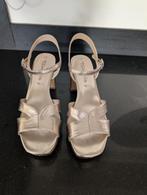 Tamaris open schoenen (bijna) nieuw! Mt 40 goud, Overige kleuren, Sandalen of Muiltjes, Zo goed als nieuw, Ophalen