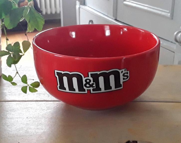 M&M schaal kom schaaltje kommetje rood rode, Verzamelen, Merken en Reclamevoorwerpen, Zo goed als nieuw, Gebruiksvoorwerp, Ophalen of Verzenden