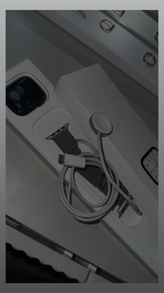 Apple Watch Series 7 45mm Midnight - Model A2474, Sieraden, Tassen en Uiterlijk, Smartwatches, Gebruikt, iOS, Zwart, Hartslag