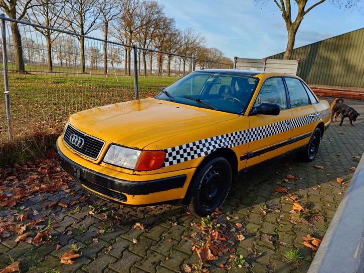 Audi 100 2.3 E 98KW AUT U9 1992 Zwart, Auto's, Audi, Bedrijf, Benzine, Sedan, Automaat, Origineel Nederlands, Zwart, Voorwielaandrijving