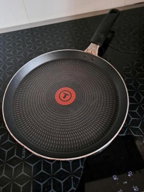 Tefal pannekoeken pan.Niet voor inductie., Huis en Inrichting, Keuken | Potten en Pannen, Zo goed als nieuw, Koekenpan of Braadpan