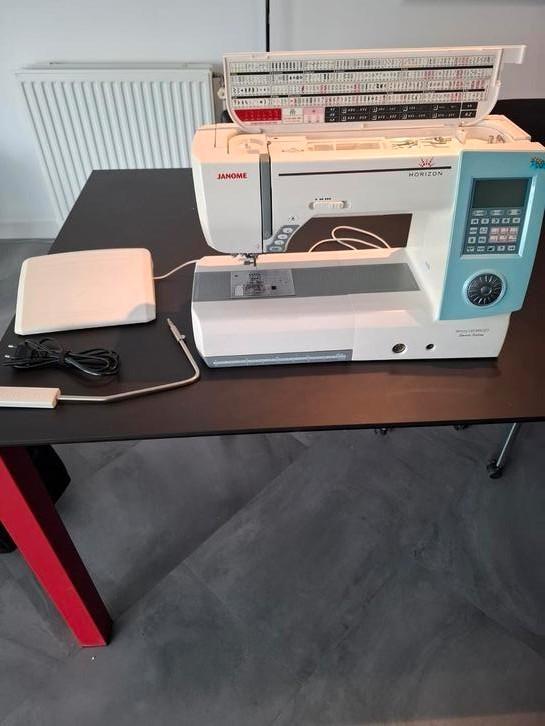 Janome Memory Craft 8900 QCP Special Edition naai-en borduur, Hobby en Vrije tijd, Naaimachines en Toebehoren, Zo goed als nieuw