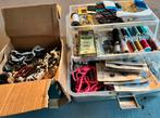 Goed gevulde naaidoos naaigerei fournituren knopen, Ophalen of Verzenden, Zo goed als nieuw, Knoop of Knopen