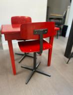 Vintage rood kinder tafelsetje met 2 schoolstoelen bureau, Kinderen en Baby's, Ophalen, Gebruikt, Stoel(en)