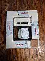 nieuw klein raampje met rooster 31x36cm HR++, Ophalen of Verzenden