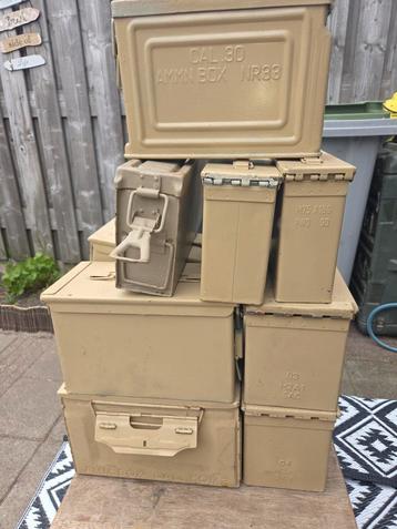 us army ammo boxen leeg  beschikbaar voor biedingen