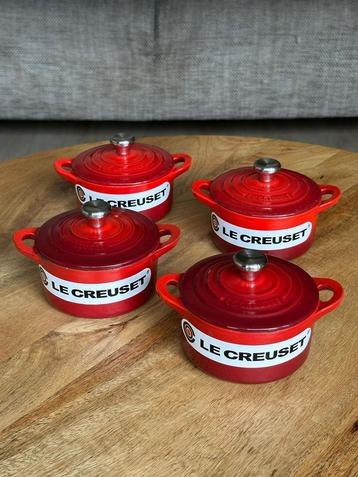 Le Creuset Gietijzeren Mini Cocottes 10 cm - Cerise beschikbaar voor biedingen