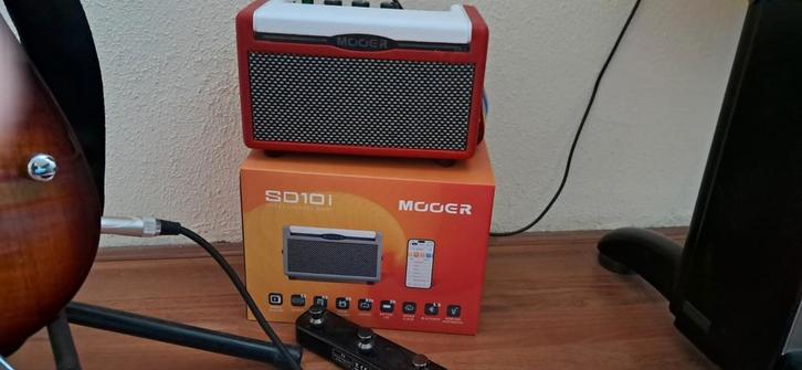 Mooer sd10i versterker, draadloze Mooer f4 footswitch, Muziek en Instrumenten, Versterkers | Bas en Gitaar, Nieuw, Gitaar, Minder dan 50 watt