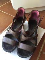 Gave bruine leren plateau sandalen met sleehak 39 nu 49,99€, Bruin, Kickers, Gedragen, Sandalen of Muiltjes