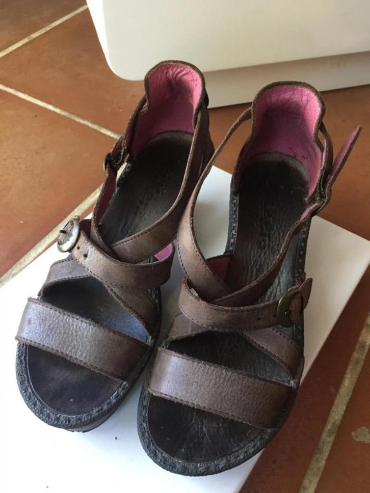 Gave bruine leren plateau sandalen met sleehak 39 nu 49,99€, Kleding | Dames, Schoenen, Gedragen, Sandalen of Muiltjes, Bruin