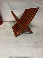 Bijzondere design bijzettafel met glasplaat ZGAN, Huis en Inrichting, Tafels | Bijzettafels, 45 tot 60 cm, Minder dan 55 cm, Ophalen of Verzenden