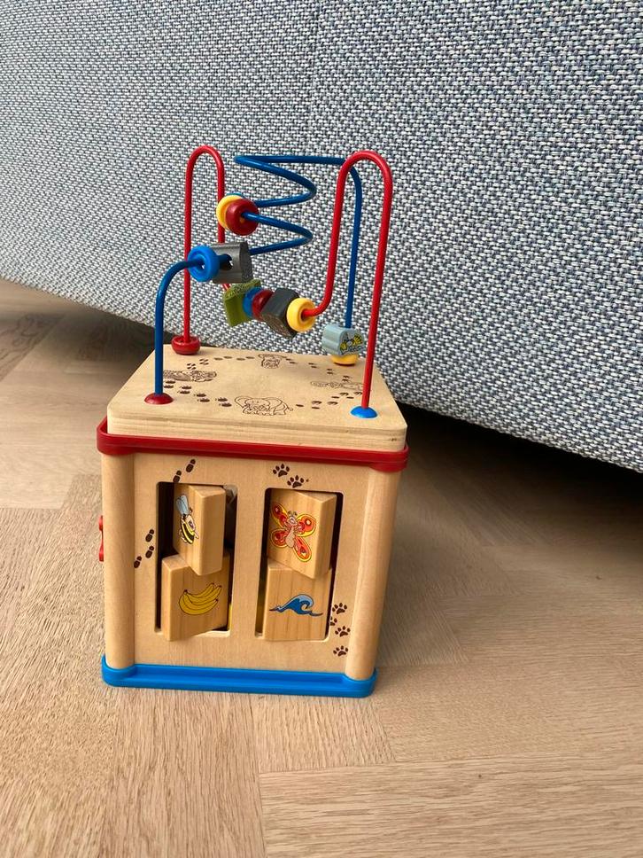 Houten Activiteitenkubus met Kralenspiraal, Kinderen en Baby's, Speelgoed | Babyspeelgoed, Zo goed als nieuw, Overige typen, Met geluid