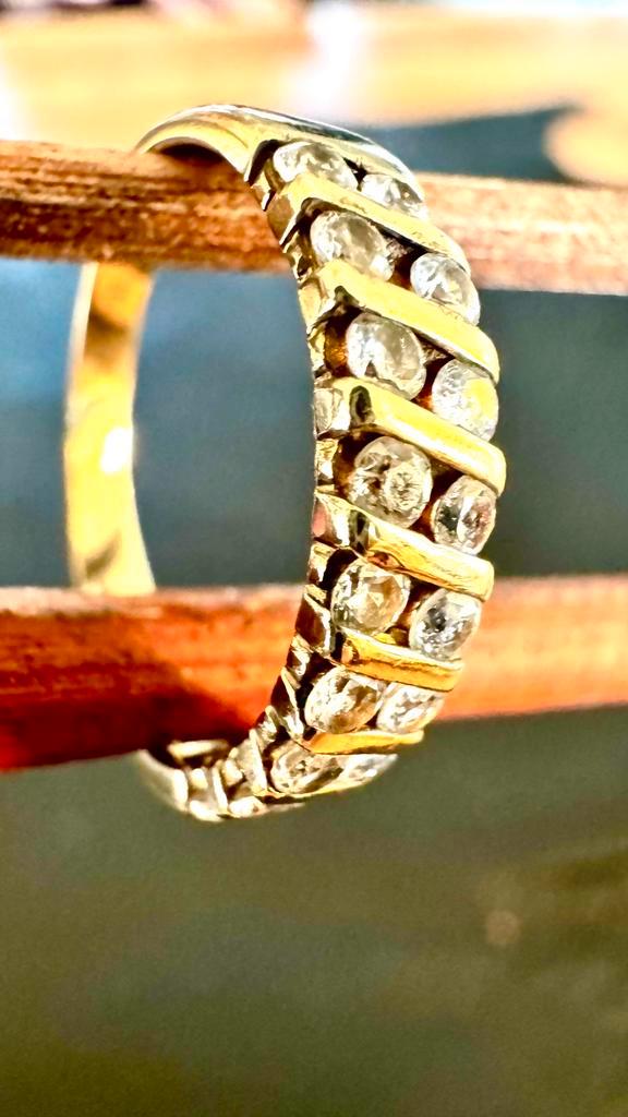 Gouden damesring met 18 briljant geslepen zirkonias, Sieraden, Tassen en Uiterlijk, Ringen, Zo goed als nieuw, Dame, 18 tot 19