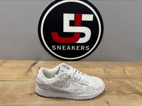 Nike Dunk Low White Paisley (Women’s), Kleding | Dames, Schoenen, Nieuw, Sneakers of Gympen, Wit, Ophalen of Verzenden