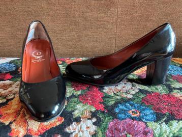 Pumps zwart lak maat 35 beschikbaar voor biedingen