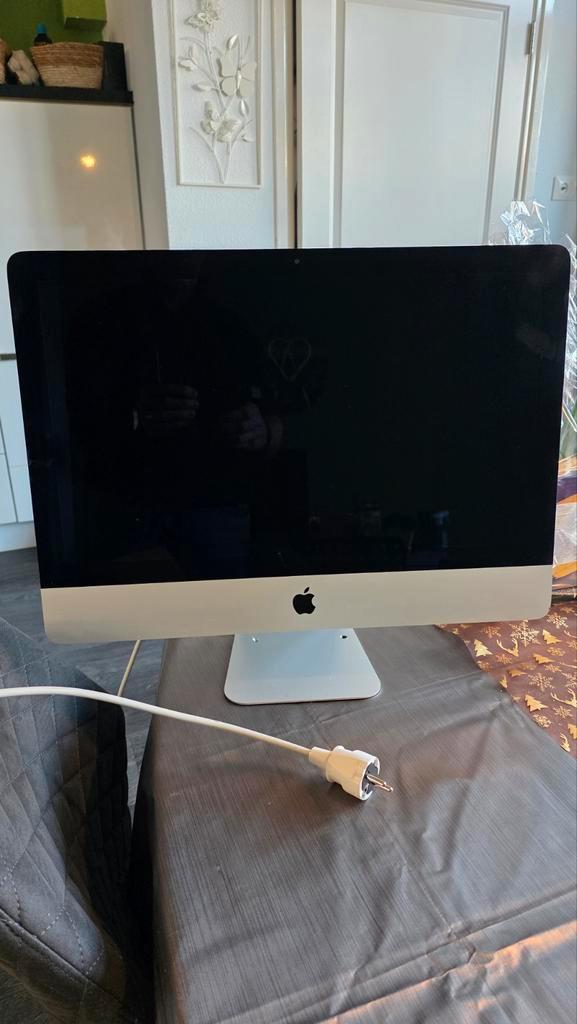 Apple iMac - Goede Staat, Computers en Software, Apple Desktops, Zo goed als nieuw, iMac, HDD, 2 tot 3 Ghz, 8 GB, Ophalen of Verzenden
