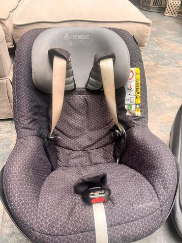 Maxi-Cosi 2way Pearl Autostoel inclusief isofix base beschikbaar voor biedingen