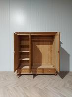 Landelijke klassieke kast, driedeurskast,linnenkast, legkast, Ophalen of Verzenden