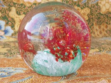 Mooie zware vintage presse-papier uit Engeland 8 cm. beschikbaar voor biedingen