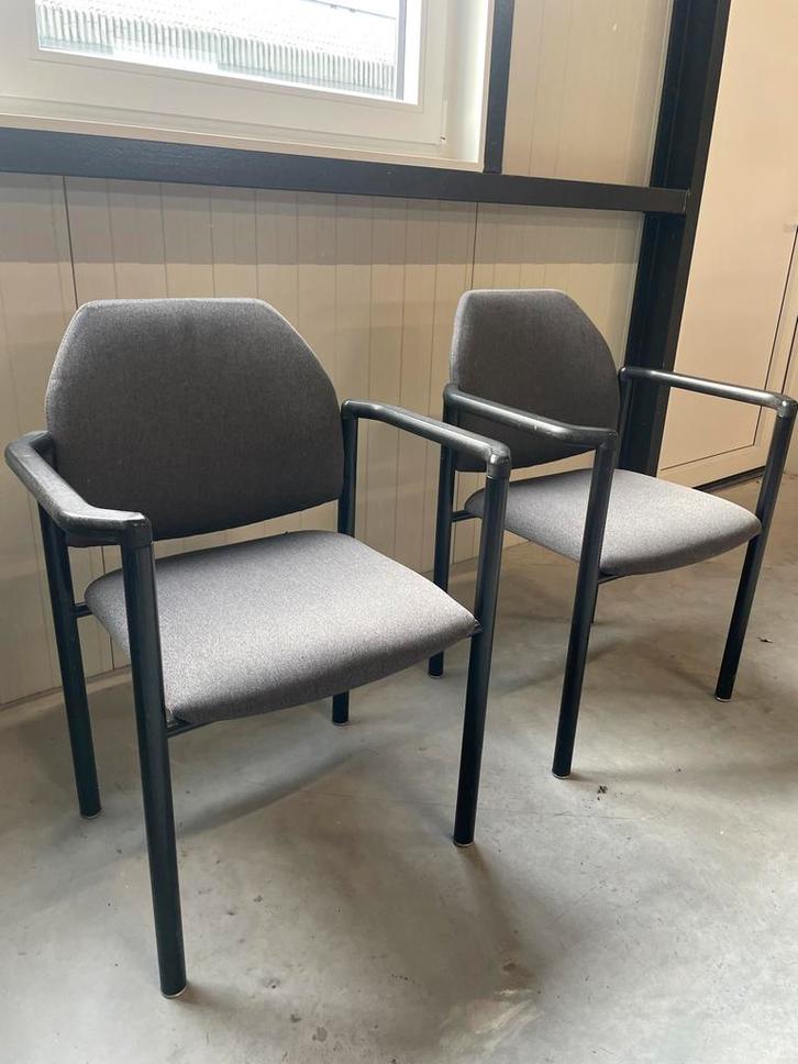 Comfortabele Kantoorstoel - Grijs, Huis en Inrichting, Stoelen, Gebruikt, Eén, Metaal, Grijs, Ophalen of Verzenden